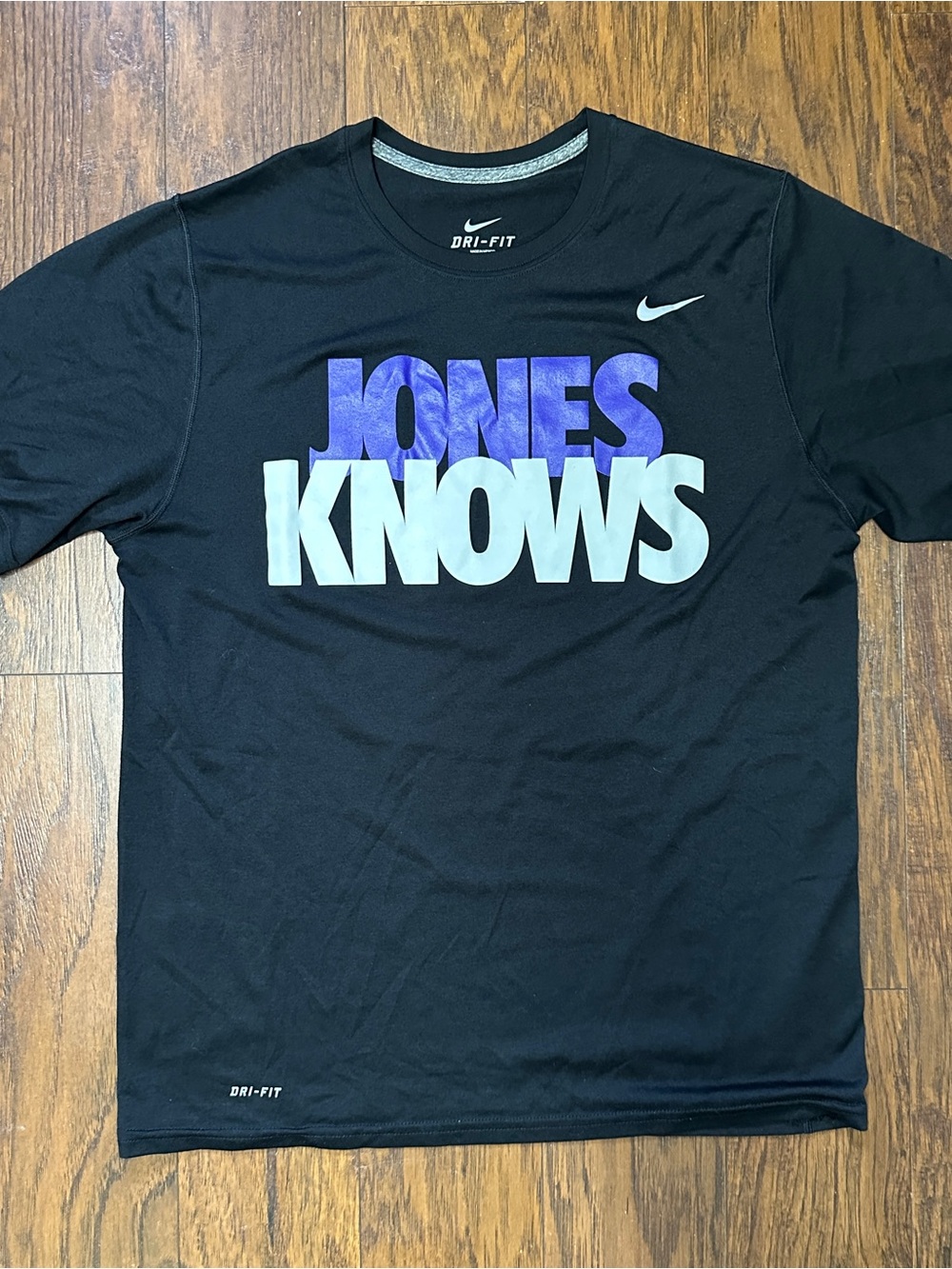 Vintage Nike Dri-fit jones knows graphic tee men’s large